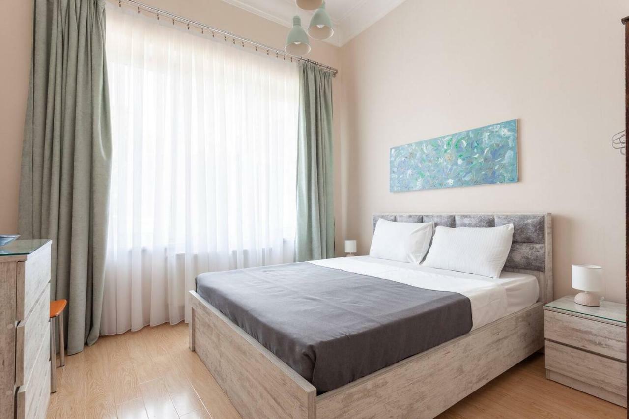 Wehost Apartment On A Colorful Street Тбилиси Экстерьер фото